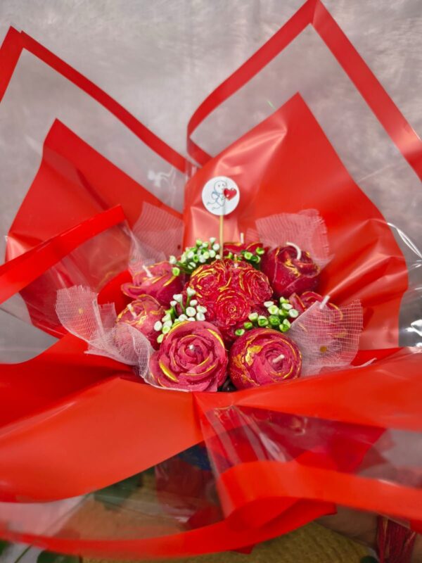 rose candle bouqet