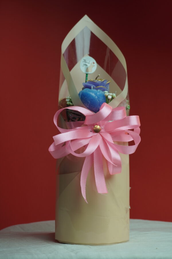rose candle bouqet