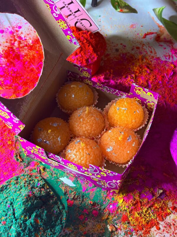 Handmade Curation Laddoo Soy Wax Candles Pack of 6 – Decorative Festive Candles